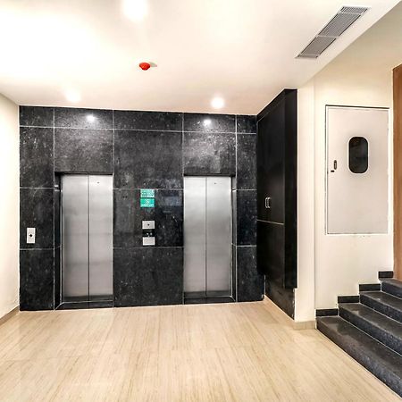 Starlit Suites Newtown Калькутта Экстерьер фото