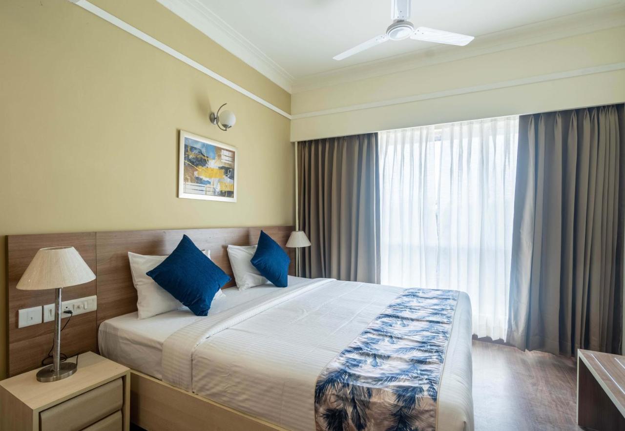 Starlit Suites Newtown Калькутта Экстерьер фото