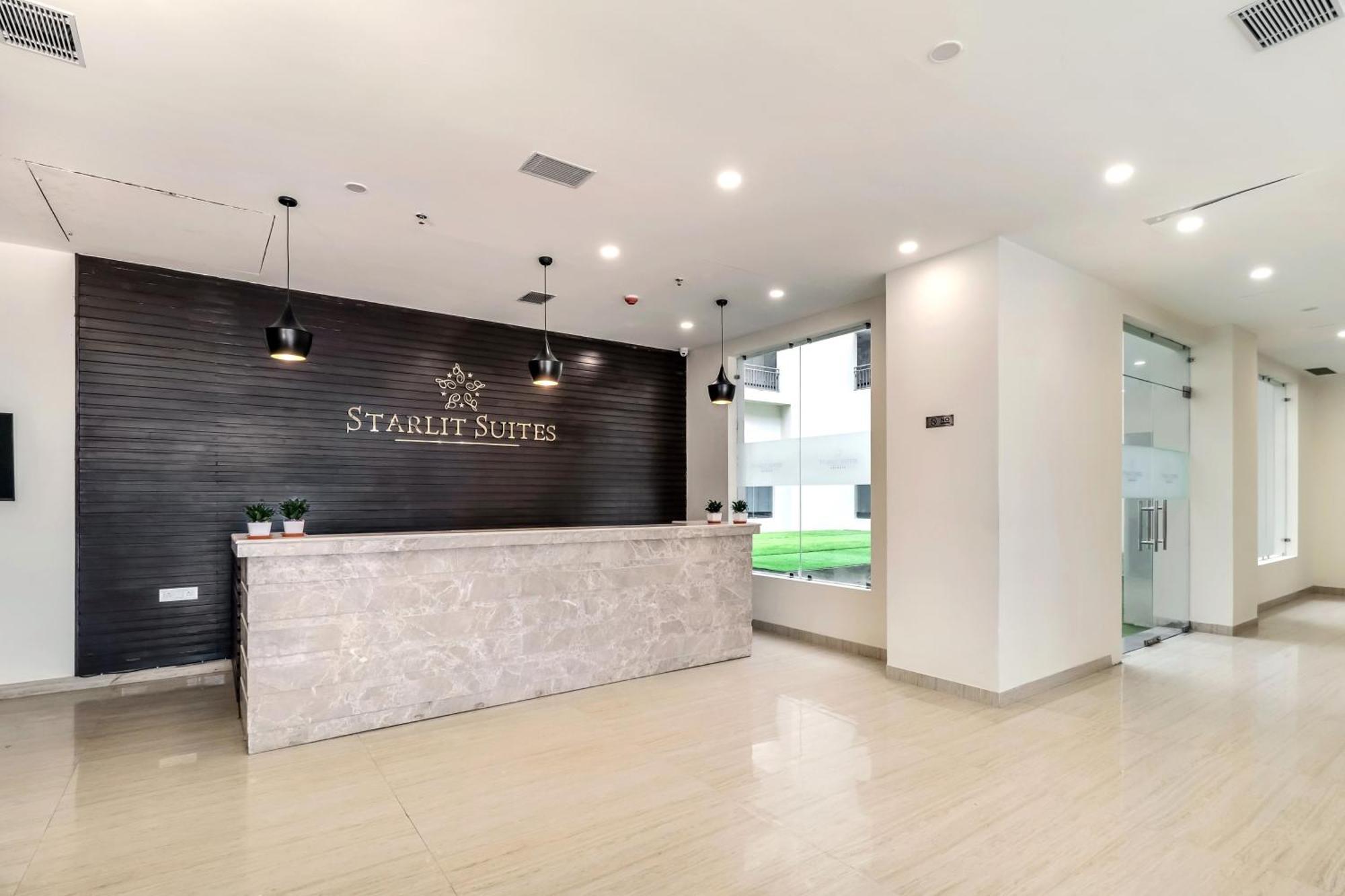 Starlit Suites Newtown Калькутта Экстерьер фото